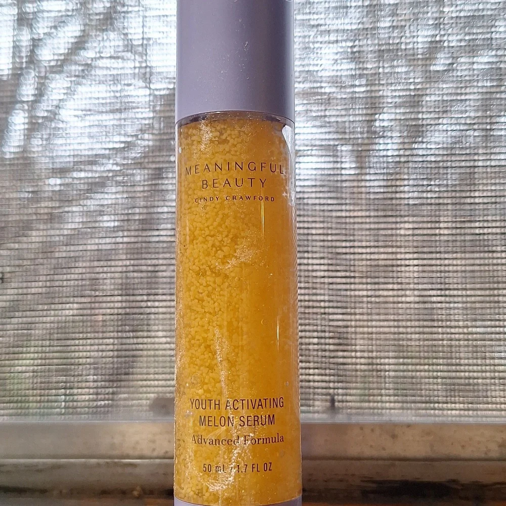 Meaningful Beauty Skincare Collection - Cream and Purple by Cindy Crawford - Picture 5 of 11